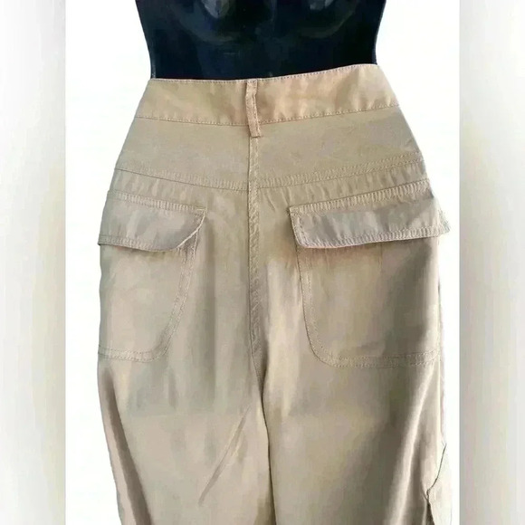 Max Studio kaki cargo pants sz M pockets button at ankle used like new. - Picture 7 of 11